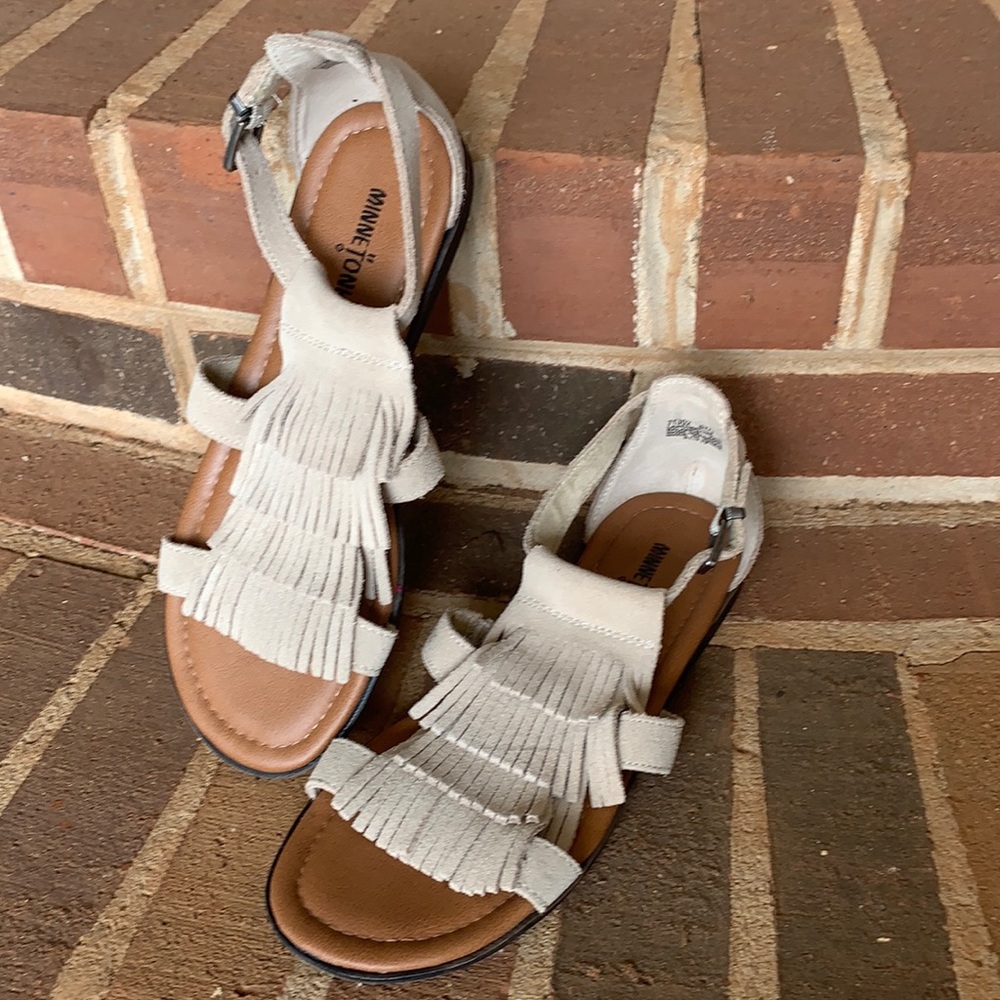 Minnetonka Maui Fringe Sandals